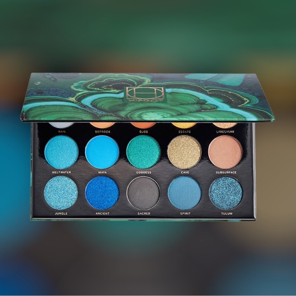 🎄SALE! HipDot Cenote Pressed Eyeshadow Palette 15 Beautiful Shades Mirror - Picture 6 of 6